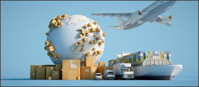 Illustration de la logistique mondiale avec un globe couvert de conteneurs d'expédition, un avion cargo volant au-dessus, un cargo, et des camions de livraison, représentant des services de livraison personnalisés et services après-vente, y compris la conception de plans de livraison, le suivi logistique, l'installation et le support client après-vente.