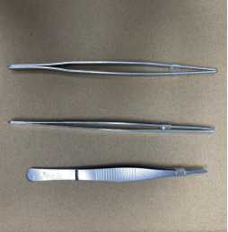 Tweezers