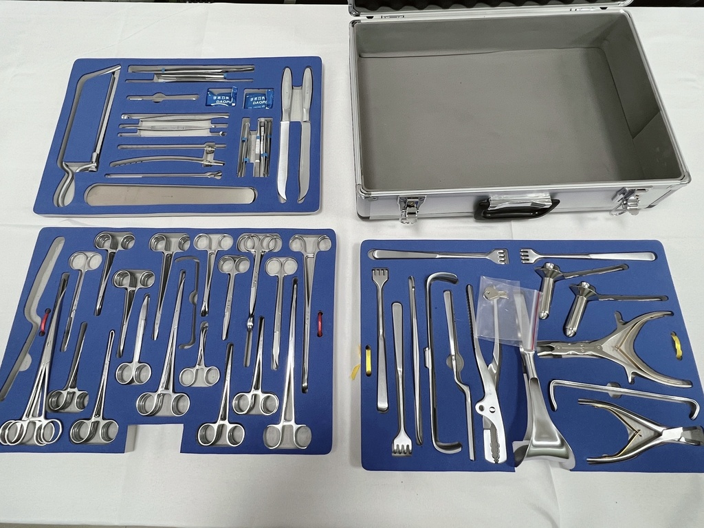 Orthopedic kit, 98 pieces